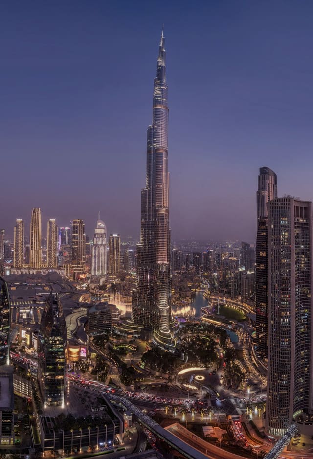 Downtown Dubaï et la Burj Khalifa à l’heure bleue